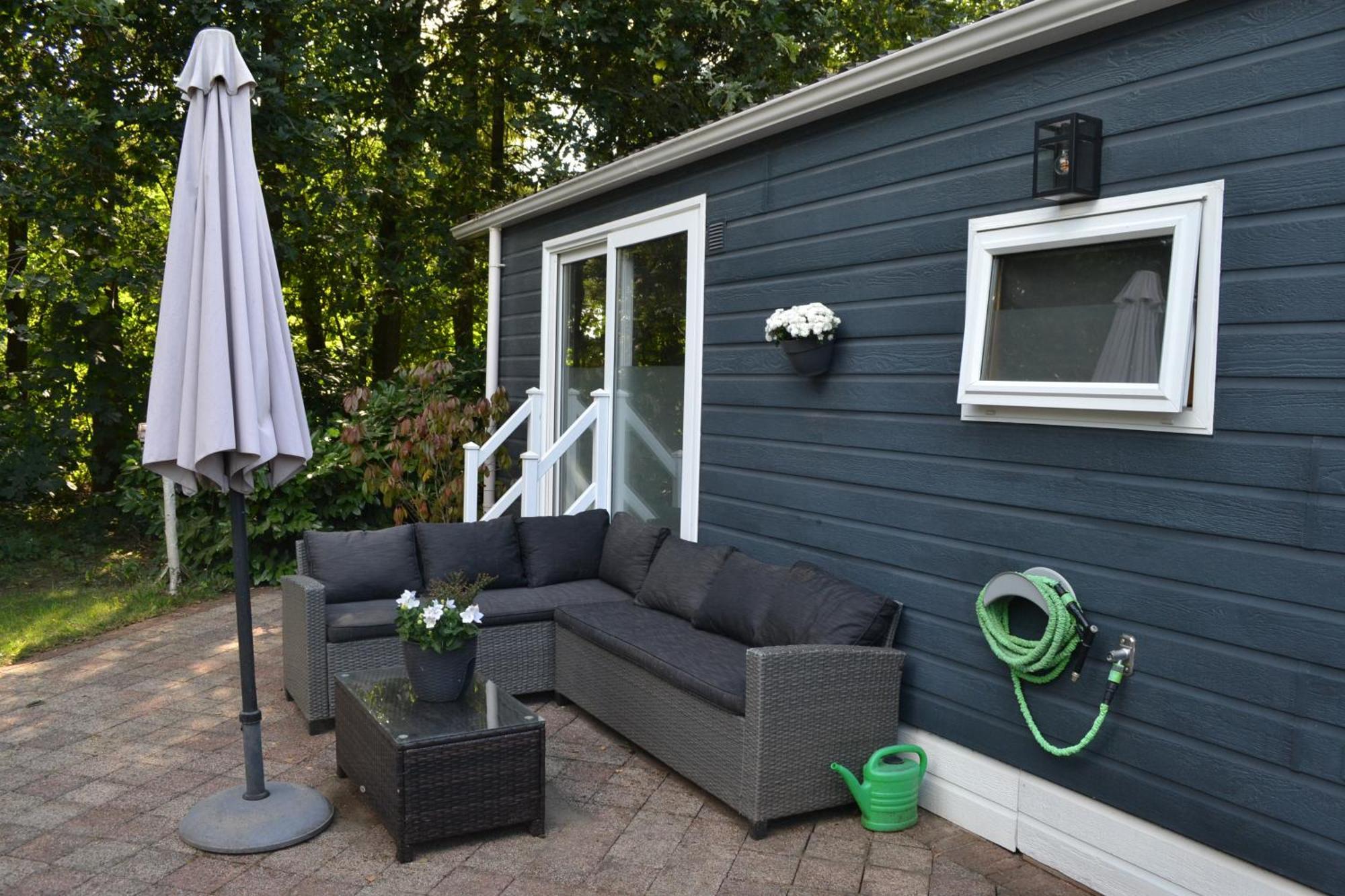 Modern Chalet In De Bossen Van De Veluwe 에페 외부 사진